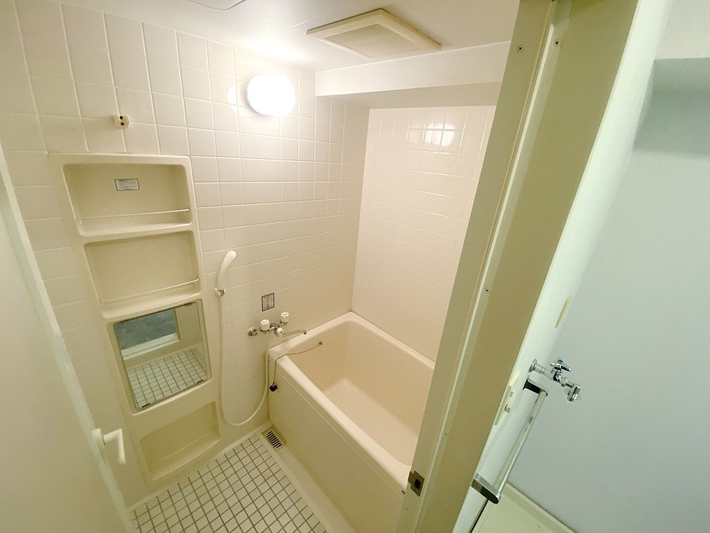 お部屋探しは株式会社 タウンハウジング までお気軽にお問合せ下さい。
クレジットカード決済・首都圏を中心直営143店舗 仲介件数全国2位の豊富な実績!諸費用・審査等・何でもご相談下さい。