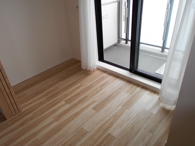 お部屋探しは株式会社 タウンハウジング までお気軽にお問合せ下さい。
クレジットカード決済・首都圏を中心直営143店舗 仲介件数全国2位の豊富な実績!諸費用・審査等・何でもご相談下さい。