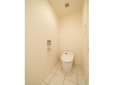 お部屋探しは株式会社 タウンハウジング までお気軽にお問合せ下さい。
クレジットカード決済・首都圏を中心直営143店舗 仲介件数全国2位の豊富な実績!諸費用・審査等・何でもご相談下さい。