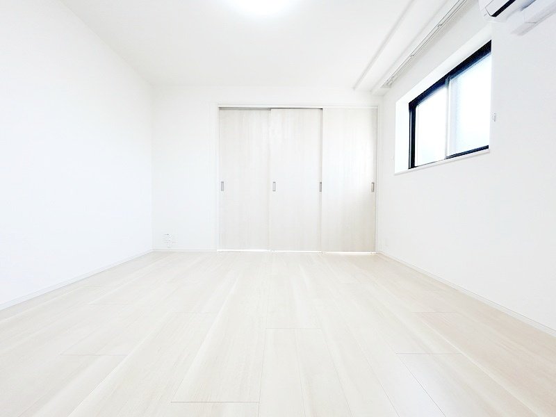 お部屋探しは株式会社 タウンハウジング までお気軽にお問合せ下さい。
クレジットカード決済・首都圏を中心直営143店舗 仲介件数全国2位の豊富な実績!諸費用・審査等・何でもご相談下さい。