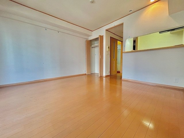 お部屋探しは株式会社 タウンハウジング までお気軽にお問合せ下さい。
クレジットカード決済・首都圏を中心直営143店舗 仲介件数全国2位の豊富な実績!諸費用・審査等・何でもご相談下さい。