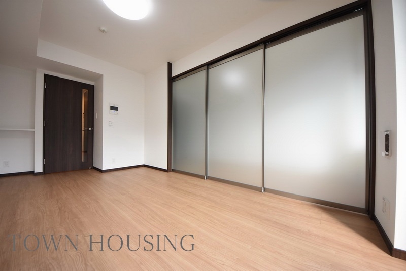 お問合せは(株)タウンハウジングレジデンス事業部【03-5563-9055】までお気軽にお問合せ下さい。