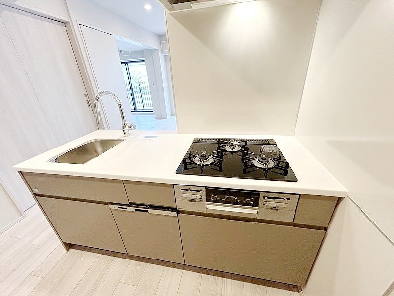 お部屋探しは株式会社 タウンハウジング までお気軽にお問合せ下さい。
クレジットカード決済・首都圏を中心直営143店舗 仲介件数全国2位の豊富な実績!諸費用・審査等・何でもご相談下さい。