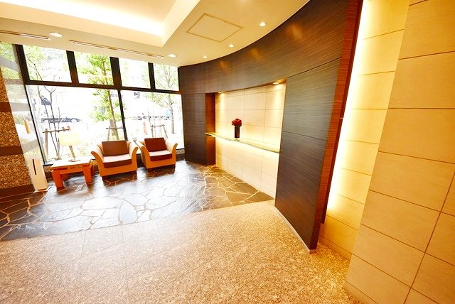 部屋探しは株式会社 タウンハウジング までお気軽にお問合せ下さい。
クレジットカード決済・首都圏を中心直営143店舗 仲介件数全国2位の豊富な実績!諸費用・審査等・何でもご相談下さい。