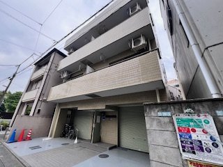お部屋探しは株式会社 タウンハウジング までお気軽にお問合せ下さい。
クレジットカード決済・首都圏を中心直営143店舗 仲介件数全国2位の豊富な実績!諸費用・審査等・何でもご相談下さい。