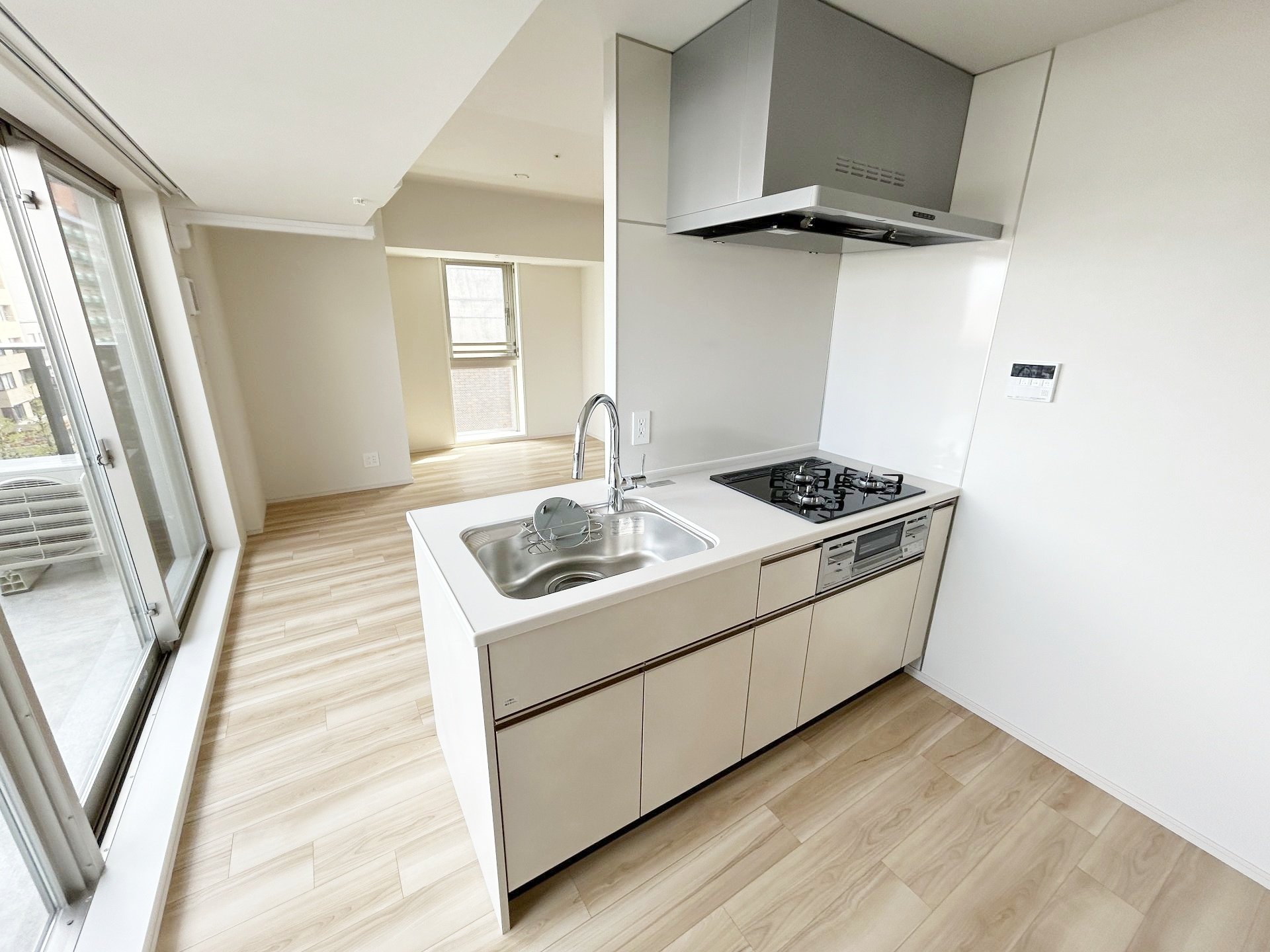 お部屋探しは株式会社 タウンハウジング までお気軽にお問合せ下さい。
クレジットカード決済・首都圏を中心直営143店舗 仲介件数全国2位の豊富な実績!諸費用・審査等・何でもご相談下さい。