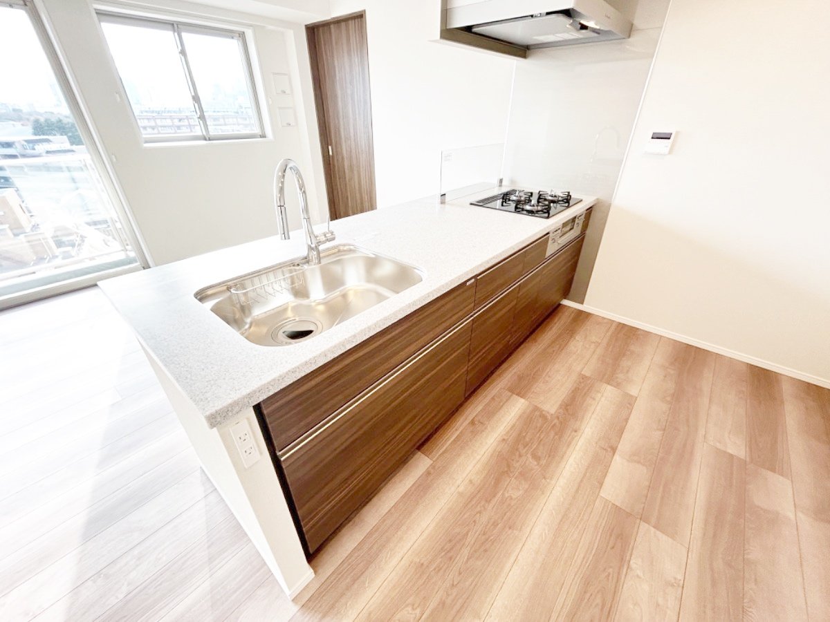 お部屋探しは株式会社 タウンハウジング までお気軽にお問合せ下さい。
クレジットカード決済・首都圏を中心直営143店舗 仲介件数全国2位の豊富な実績!諸費用・審査等・何でもご相談下さい。