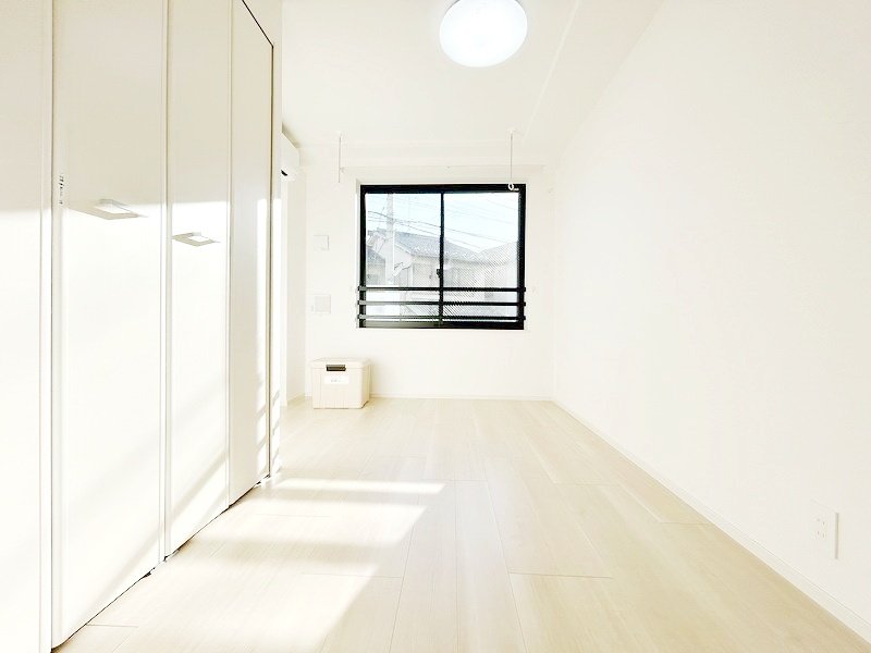 お部屋探しは株式会社 タウンハウジング までお気軽にお問合せ下さい。
クレジットカード決済・首都圏を中心直営143店舗 仲介件数全国2位の豊富な実績!諸費用・審査等・何でもご相談下さい。