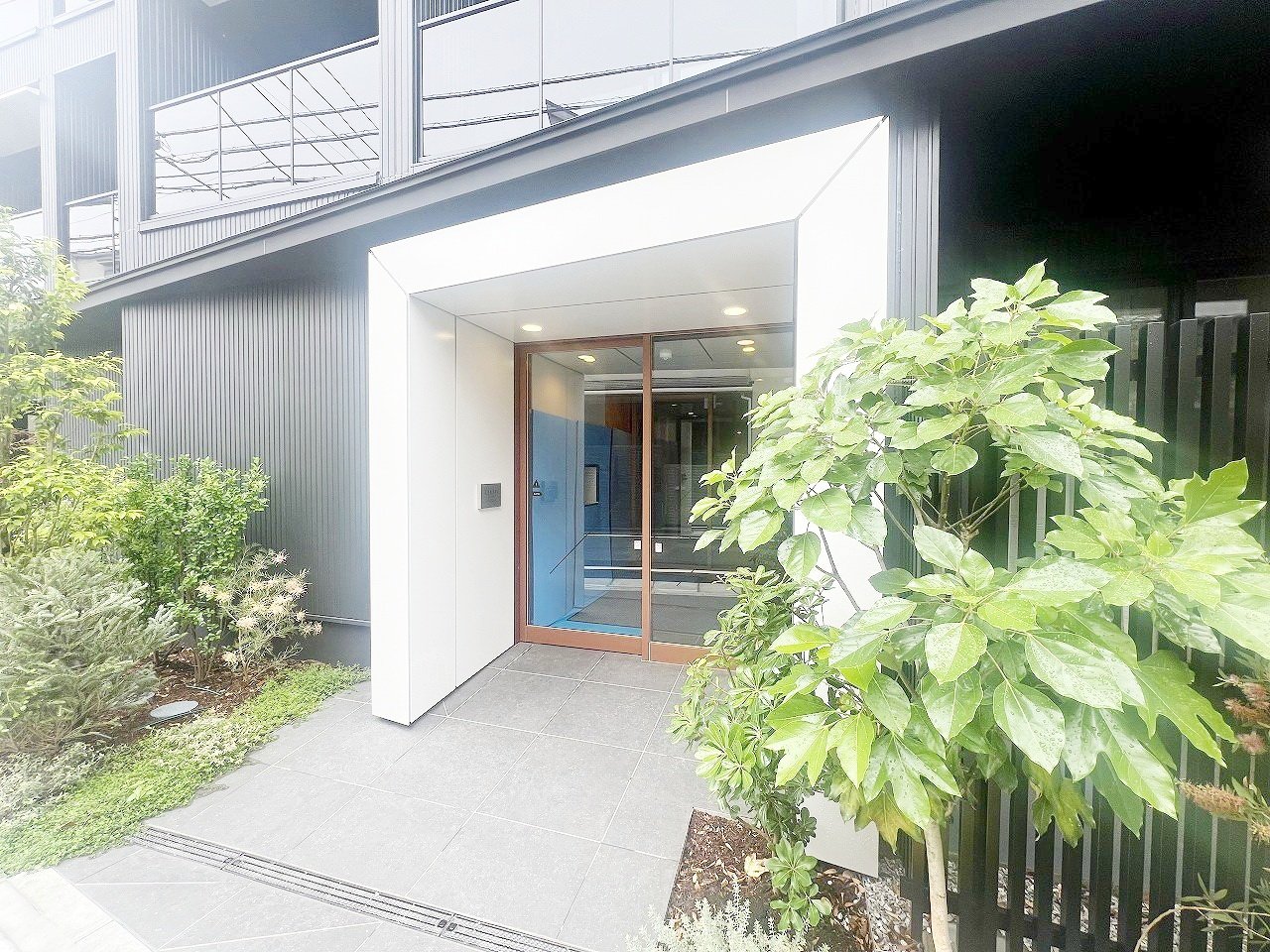 部屋探しは株式会社 タウンハウジング までお気軽にお問合せ下さい。
クレジットカード決済・首都圏を中心直営143店舗 仲介件数全国2位の豊富な実績!諸費用・審査等・何でもご相談下さい。