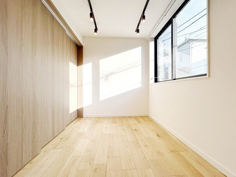 お部屋探しは株式会社 タウンハウジング までお気軽にお問合せ下さい。
クレジットカード決済・首都圏を中心直営143店舗 仲介件数全国2位の豊富な実績!諸費用・審査等・何でもご相談下さい。