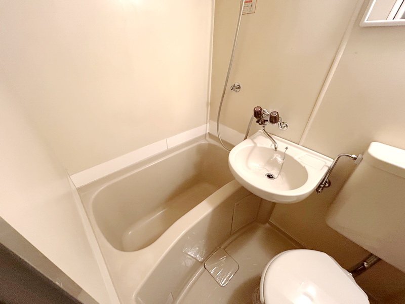 部屋探しは株式会社 タウンハウジング までお気軽にお問合せ下さい。
クレジットカード決済・首都圏を中心直営143店舗 仲介件数全国2位の豊富な実績!諸費用・審査等・何でもご相談下さい。