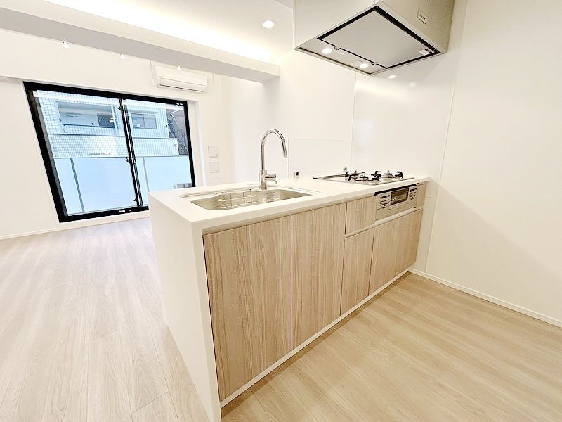 お部屋探しは株式会社 タウンハウジング までお気軽にお問合せ下さい。
クレジットカード決済・首都圏を中心直営143店舗 仲介件数全国2位の豊富な実績!諸費用・審査等・何でもご相談下さい。