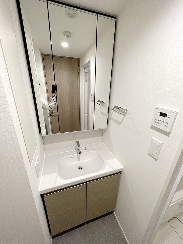 お部屋探しは株式会社 タウンハウジング までお気軽にお問合せ下さい。
クレジットカード決済・首都圏を中心直営143店舗 仲介件数全国2位の豊富な実績!諸費用・審査等・何でもご相談下さい。