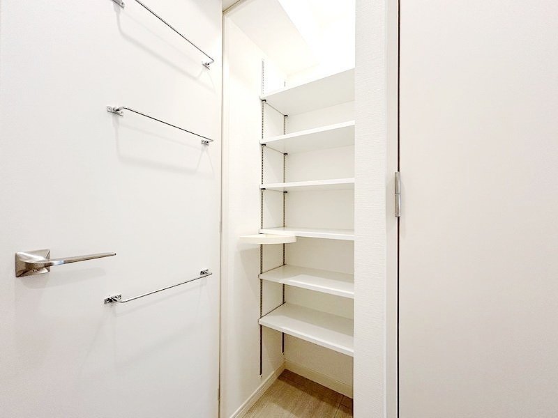 お部屋探しは株式会社 タウンハウジング までお気軽にお問合せ下さい。
クレジットカード決済・首都圏を中心直営143店舗 仲介件数全国2位の豊富な実績!諸費用・審査等・何でもご相談下さい。