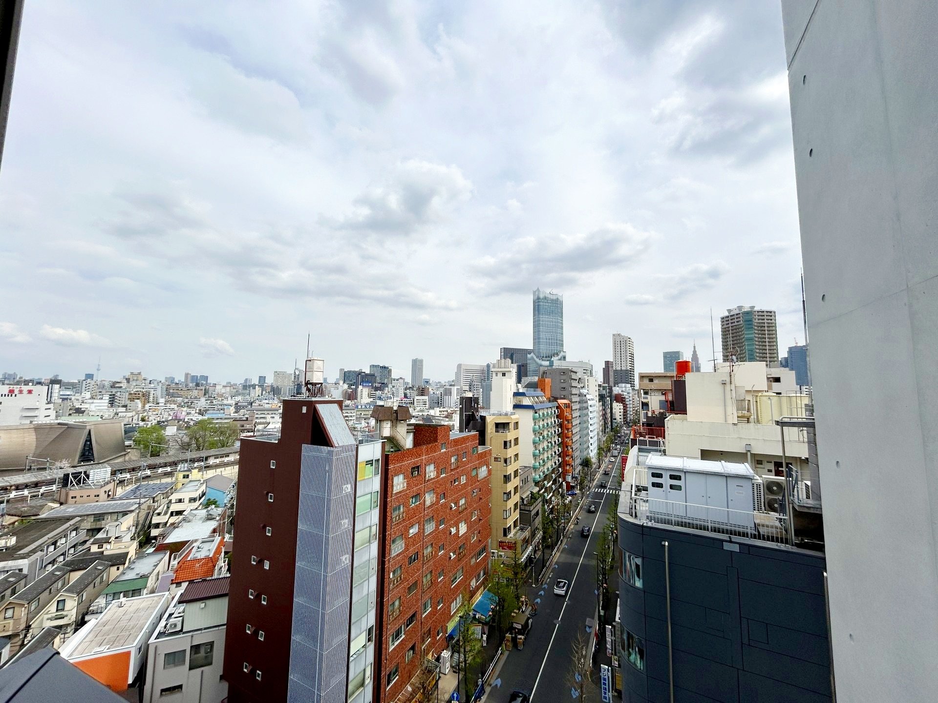 お部屋探しは株式会社 タウンハウジング までお気軽にお問合せ下さい。
クレジットカード決済・首都圏を中心直営143店舗 仲介件数全国2位の豊富な実績!諸費用・審査等・何でもご相談下さい。