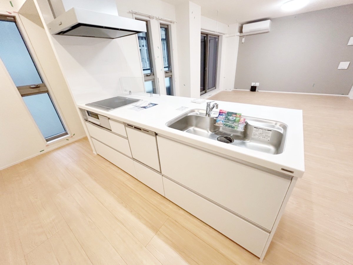 お部屋探しは株式会社 タウンハウジング までお気軽にお問合せ下さい。
クレジットカード決済・首都圏を中心直営143店舗 仲介件数全国2位の豊富な実績!諸費用・審査等・何でもご相談下さい。