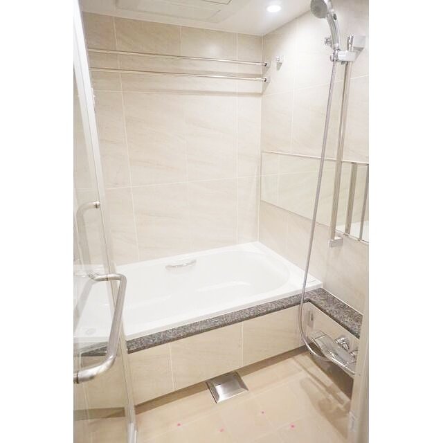 お部屋探しは株式会社 タウンハウジング までお気軽にお問合せ下さい。
クレジットカード決済・首都圏を中心直営143店舗 仲介件数全国2位の豊富な実績!諸費用・審査等・何でもご相談下さい。