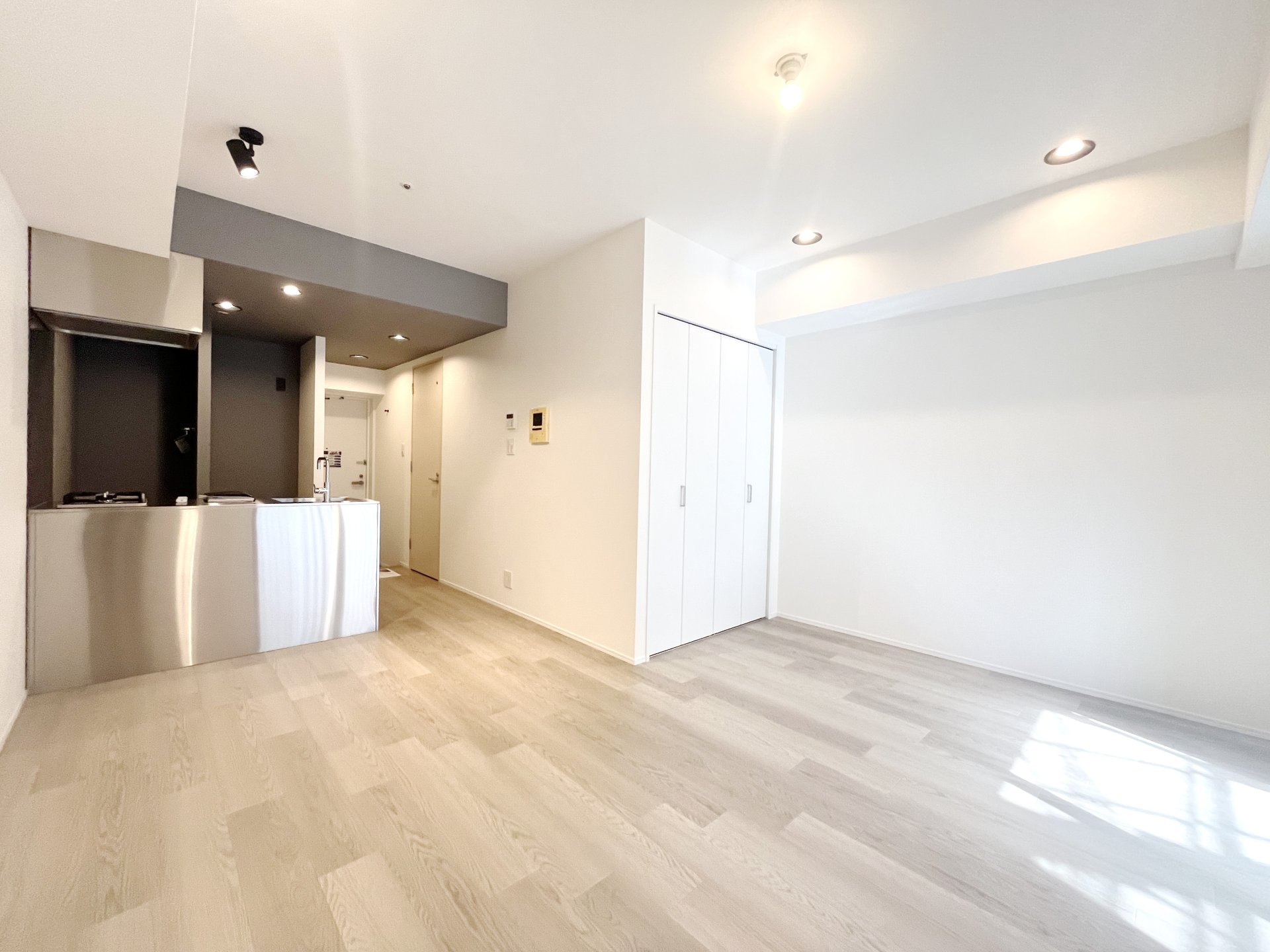 お問合せは(株)タウンハウジングレジデンス事業部【03-5563-9055】までお気軽にお問合せ下さい。