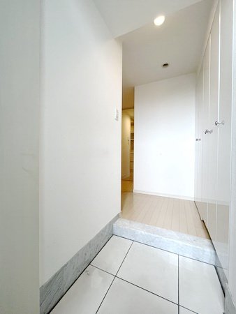 お問合せは(株)タウンハウジングレジデンス事業部【03-5563-9055】までお気軽にお問合せ下さい。