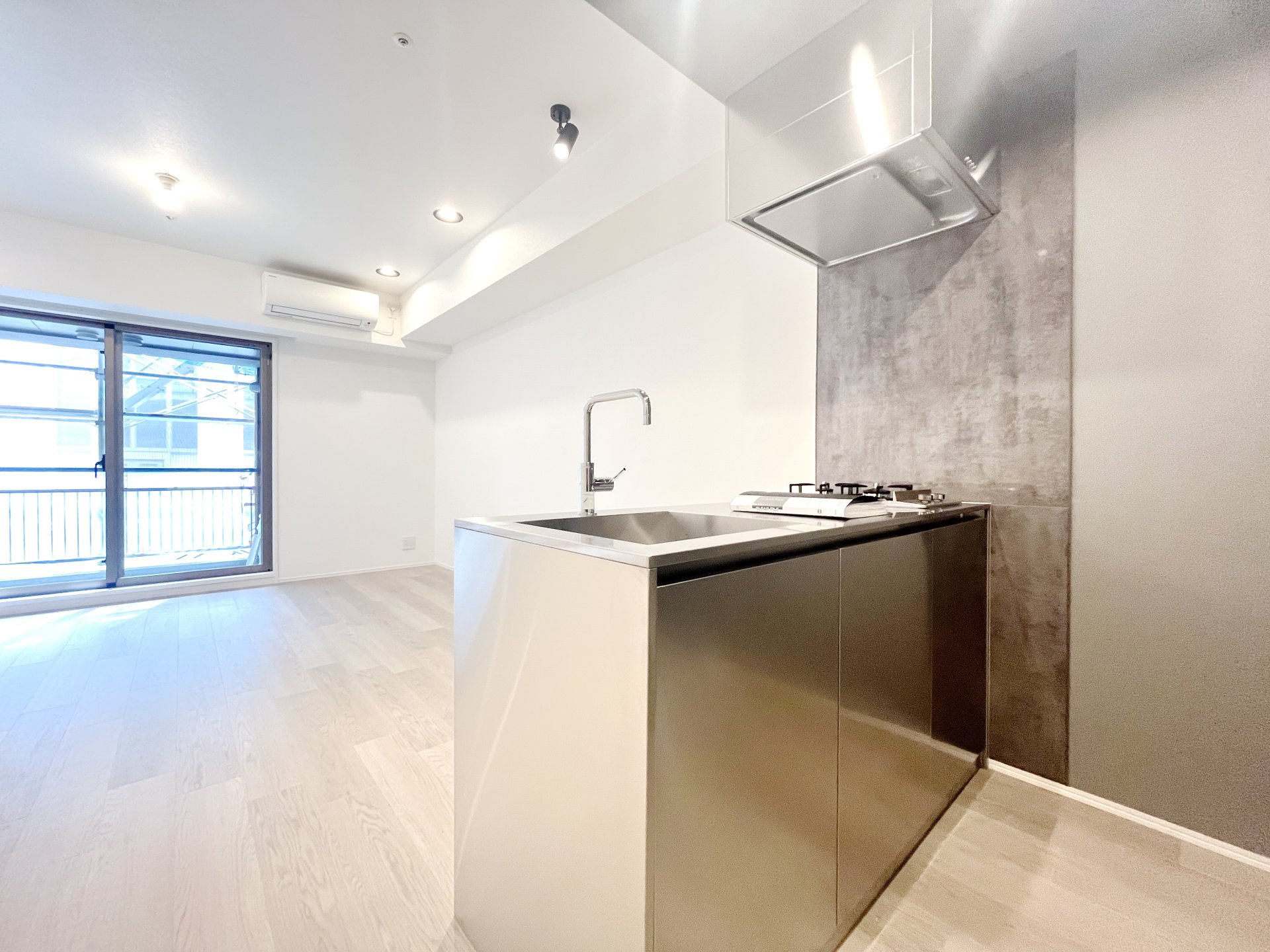 お問合せは(株)タウンハウジングレジデンス事業部【03-5563-9055】までお気軽にお問合せ下さい。