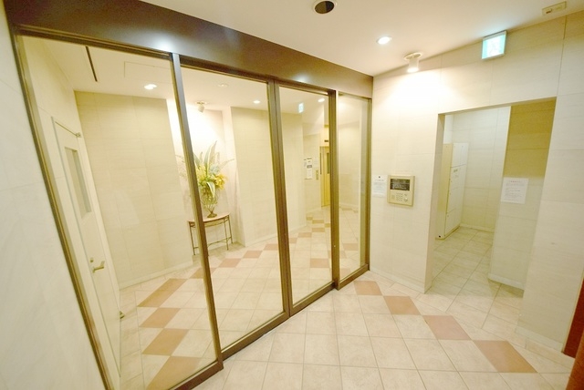 お問合せは(株)タウンハウジングレジデンス事業部【03-5563-9055】までお気軽にお問合せ下さい。