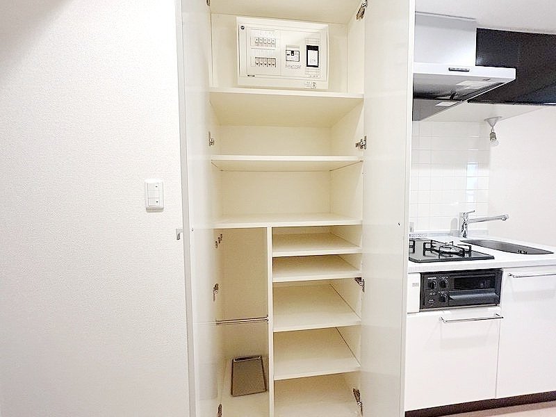 部屋探しは株式会社 タウンハウジング までお気軽にお問合せ下さい。
クレジットカード決済・首都圏を中心直営143店舗 仲介件数全国2位の豊富な実績!諸費用・審査等・何でもご相談下さい。