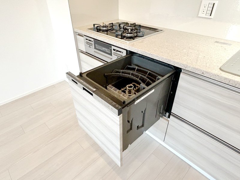 お部屋探しは株式会社 タウンハウジング までお気軽にお問合せ下さい。
クレジットカード決済・首都圏を中心直営143店舗 仲介件数全国2位の豊富な実績!諸費用・審査等・何でもご相談下さい。