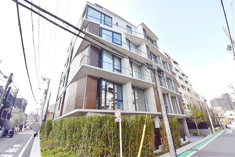 お部屋探しは株式会社 タウンハウジング までお気軽にお問合せ下さい。
クレジットカード決済・首都圏を中心直営143店舗 仲介件数全国2位の豊富な実績!諸費用・審査等・何でもご相談下さい。