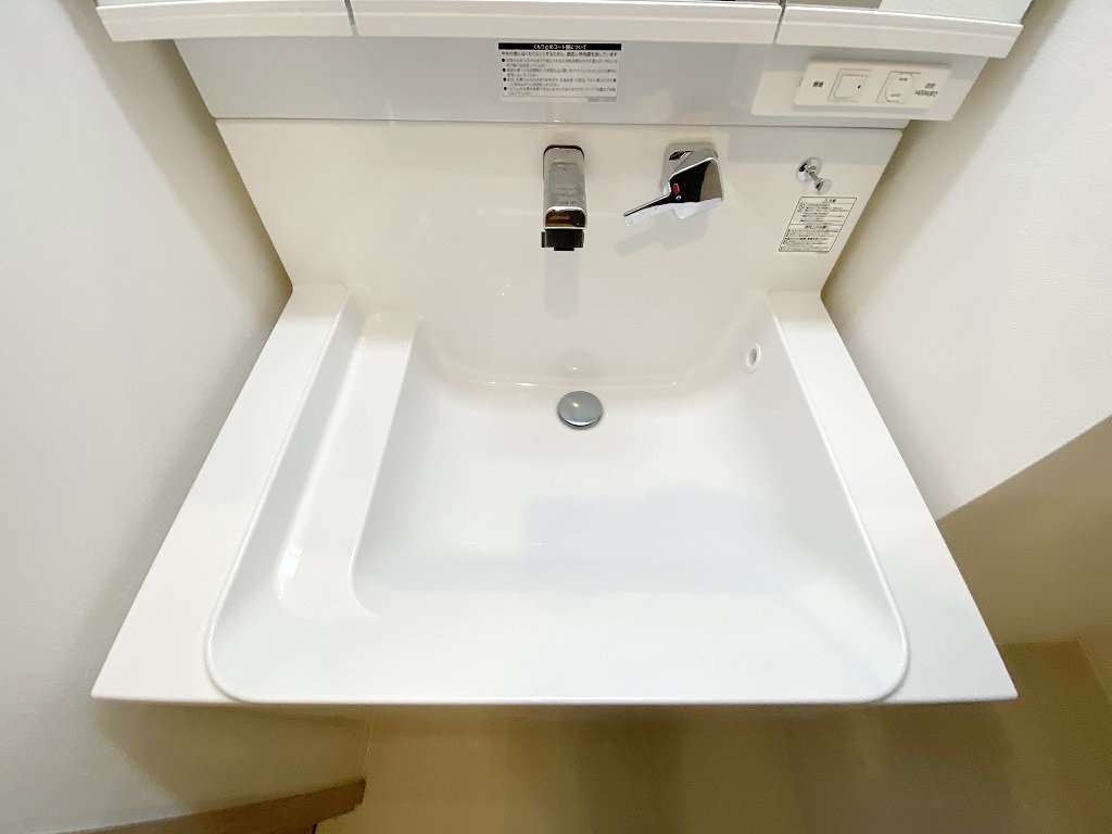 お部屋探しは株式会社 タウンハウジング までお気軽にお問合せ下さい。
クレジットカード決済・首都圏を中心直営143店舗 仲介件数全国2位の豊富な実績!諸費用・審査等・何でもご相談下さい。