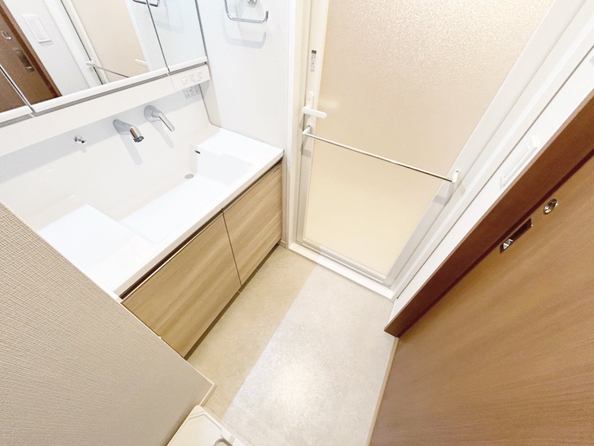 お部屋探しは株式会社 タウンハウジング までお気軽にお問合せ下さい。
クレジットカード決済・首都圏を中心直営143店舗 仲介件数全国2位の豊富な実績!諸費用・審査等・何でもご相談下さい。