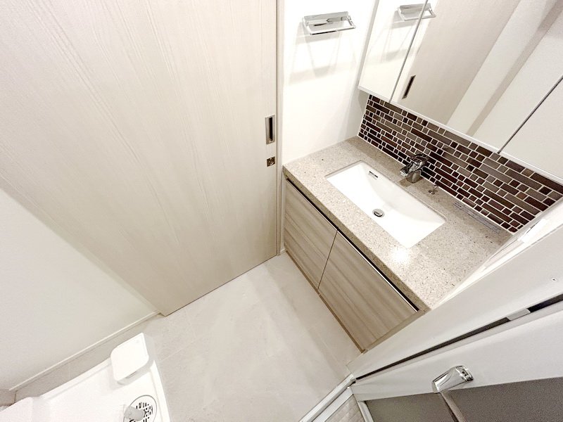 お部屋探しは株式会社 タウンハウジング までお気軽にお問合せ下さい。
クレジットカード決済・首都圏を中心直営143店舗 仲介件数全国2位の豊富な実績!諸費用・審査等・何でもご相談下さい。