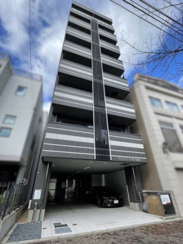 前面道路含む外観