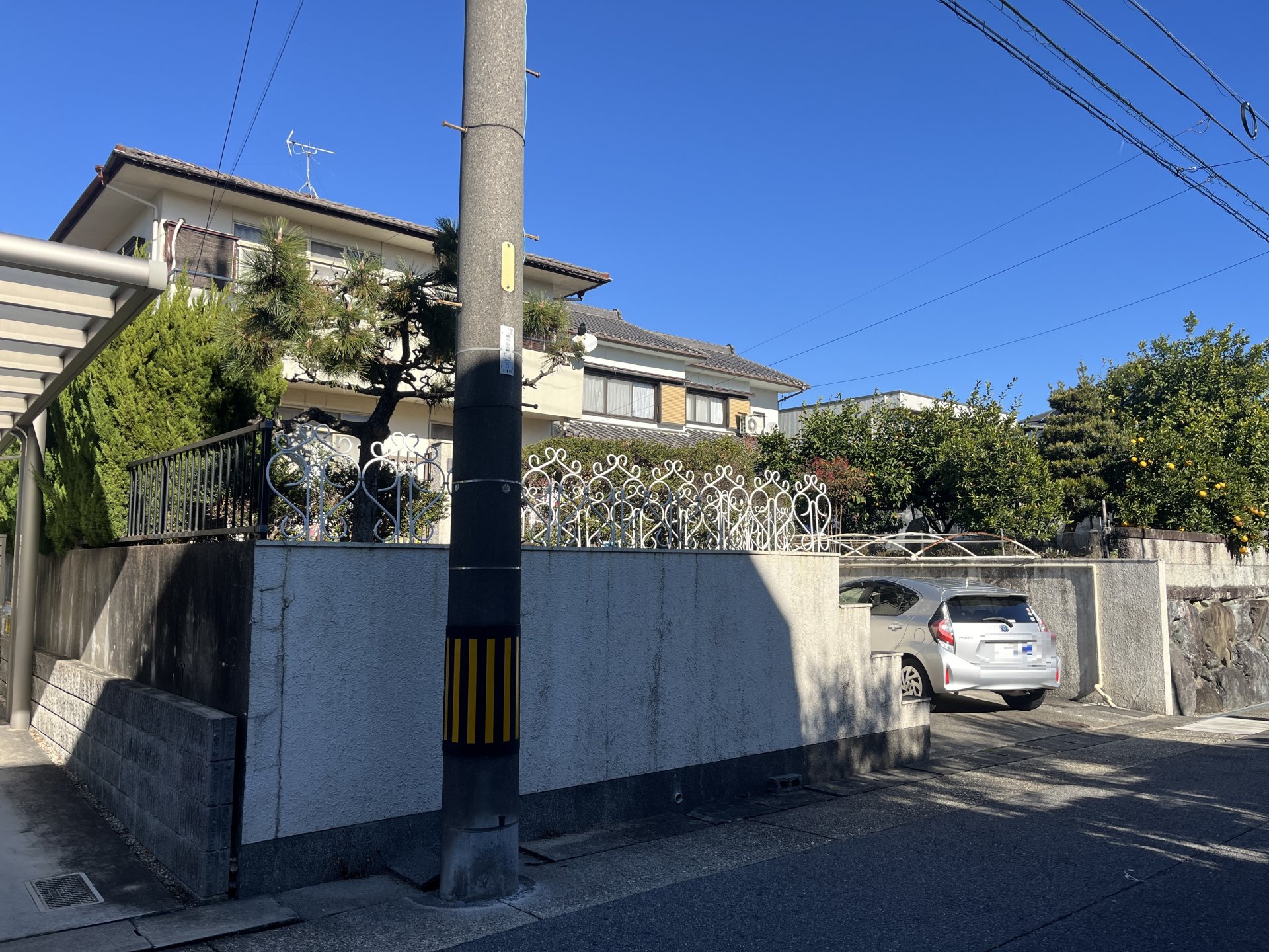 前面道路含む外観