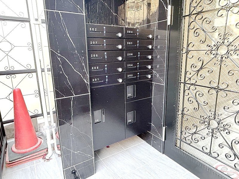 部屋探しは株式会社 タウンハウジング までお気軽にお問合せ下さい。
クレジットカード決済・首都圏を中心直営143店舗 仲介件数全国2位の豊富な実績!諸費用・審査等・何でもご相談下さい。