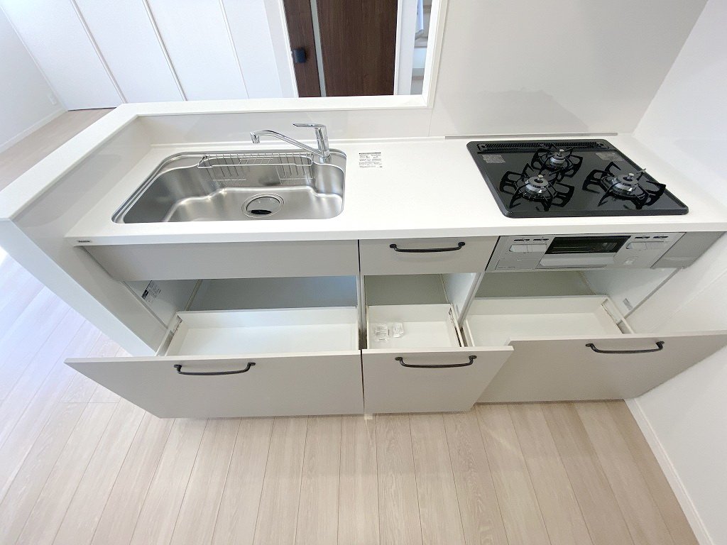 お部屋探しは株式会社 タウンハウジング までお気軽にお問合せ下さい。
クレジットカード決済・首都圏を中心直営143店舗 仲介件数全国2位の豊富な実績!諸費用・審査等・何でもご相談下さい。