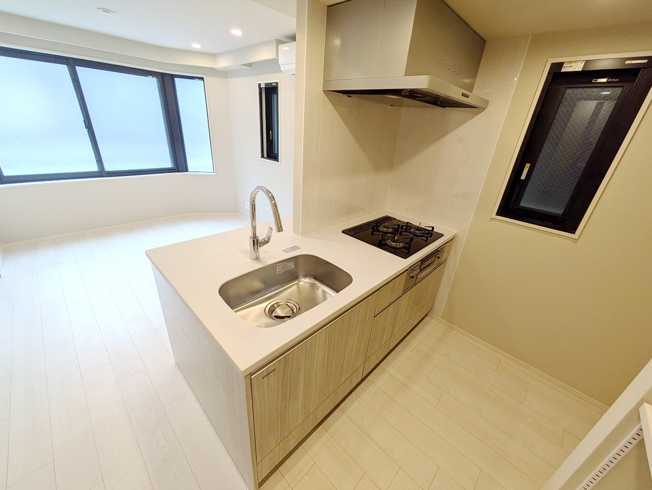 お問合せは(株)タウンハウジングレジデンス事業部【03-5563-9055】までお気軽にお問合せ下さい。