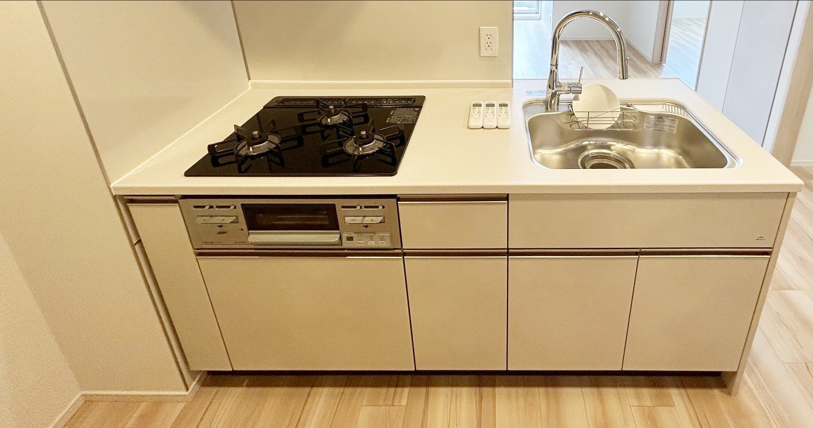 お部屋探しは株式会社 タウンハウジング までお気軽にお問合せ下さい。
クレジットカード決済・首都圏を中心直営143店舗 仲介件数全国2位の豊富な実績!諸費用・審査等・何でもご相談下さい。