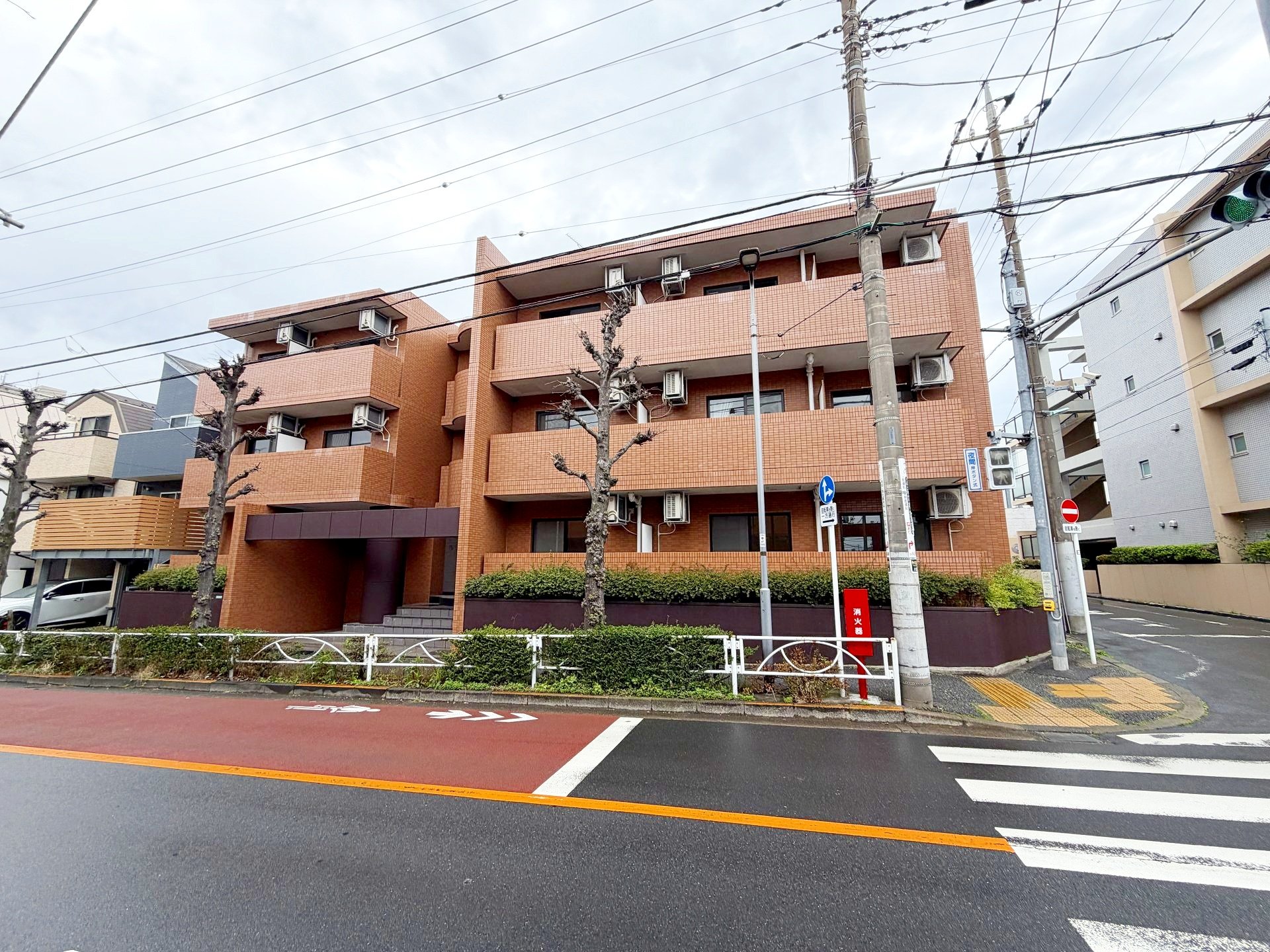 お部屋探しは株式会社 タウンハウジング までお気軽にお問合せ下さい。
クレジットカード決済・首都圏を中心直営143店舗 仲介件数全国2位の豊富な実績!諸費用・審査等・何でもご相談下さい。