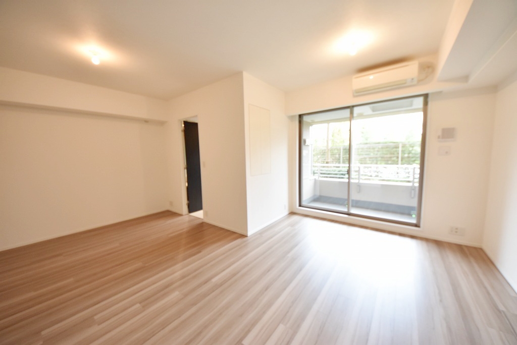 部屋探しは株式会社 タウンハウジング までお気軽にお問合せ下さい。
クレジットカード決済・首都圏を中心直営143店舗 仲介件数全国2位の豊富な実績!諸費用・審査等・何でもご相談下さい。