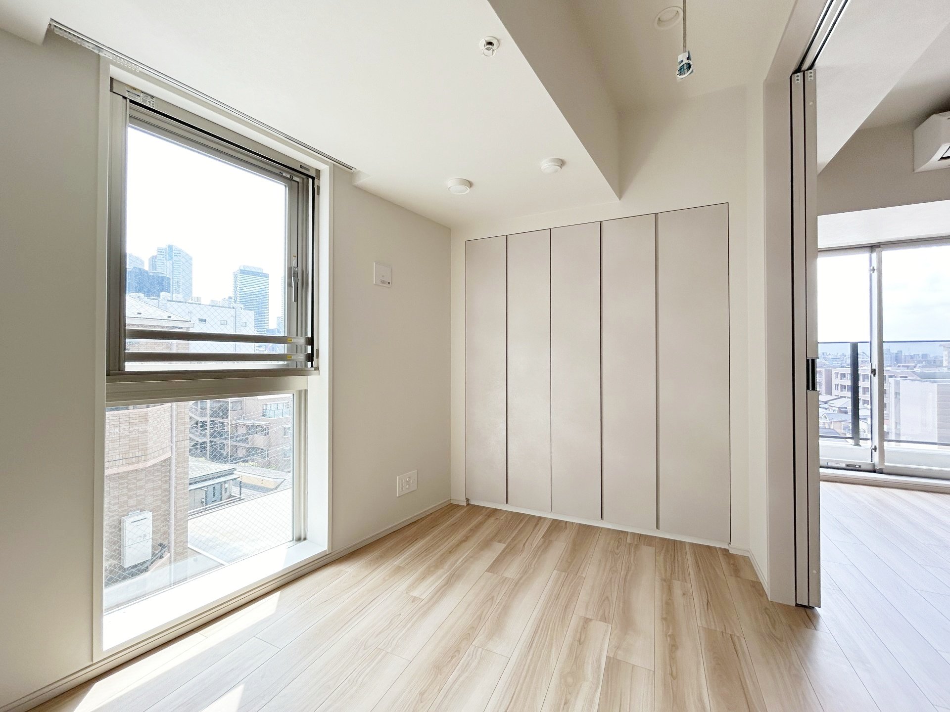 お部屋探しは株式会社 タウンハウジング までお気軽にお問合せ下さい。
クレジットカード決済・首都圏を中心直営143店舗 仲介件数全国2位の豊富な実績!諸費用・審査等・何でもご相談下さい。