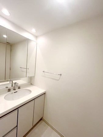 お問合せは(株)タウンハウジングレジデンス事業部【03-5563-9055】までお気軽にお問合せ下さい。