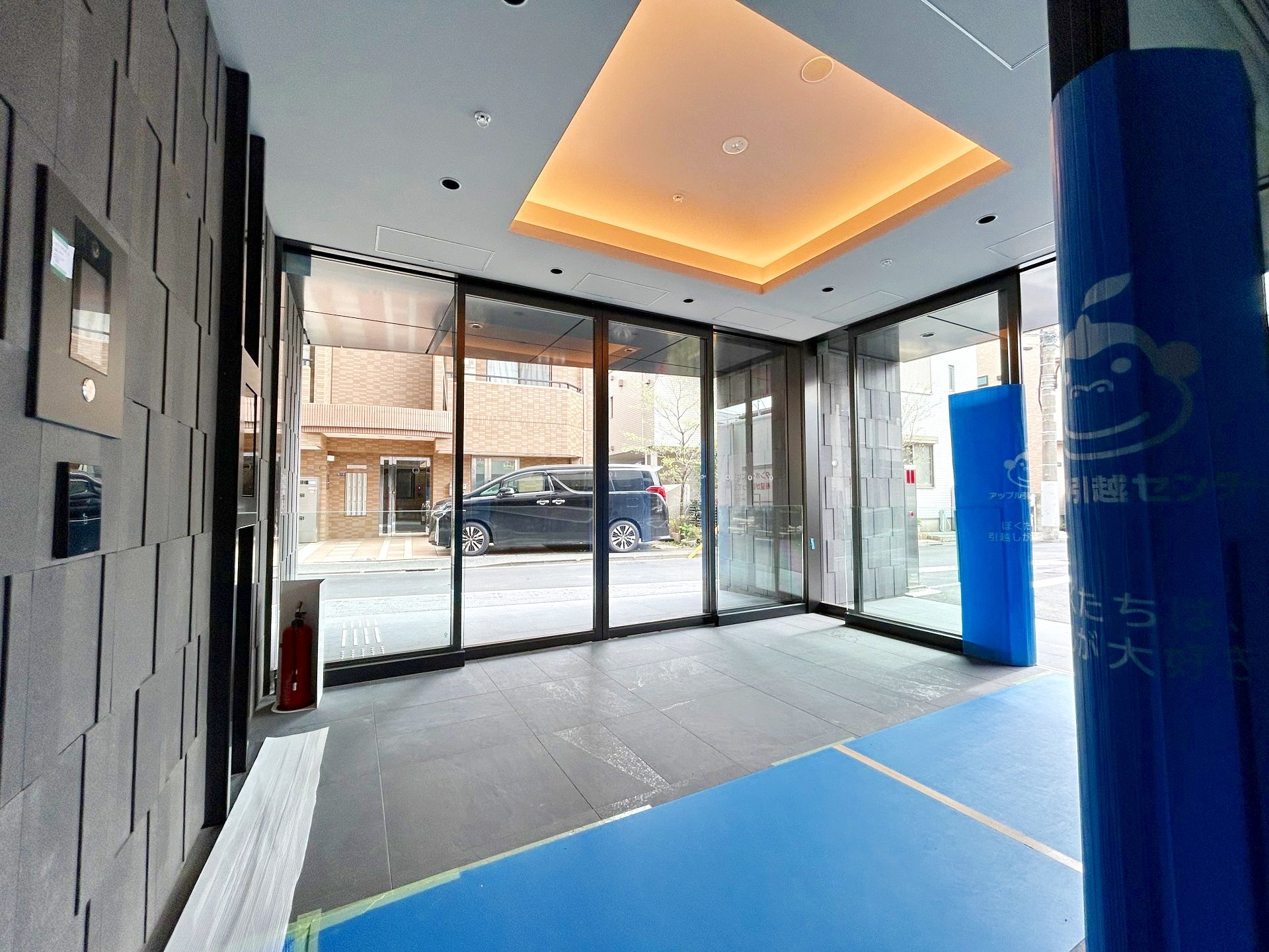 部屋探しは株式会社 タウンハウジング までお気軽にお問合せ下さい。
クレジットカード決済・首都圏を中心直営143店舗 仲介件数全国2位の豊富な実績!諸費用・審査等・何でもご相談下さい。