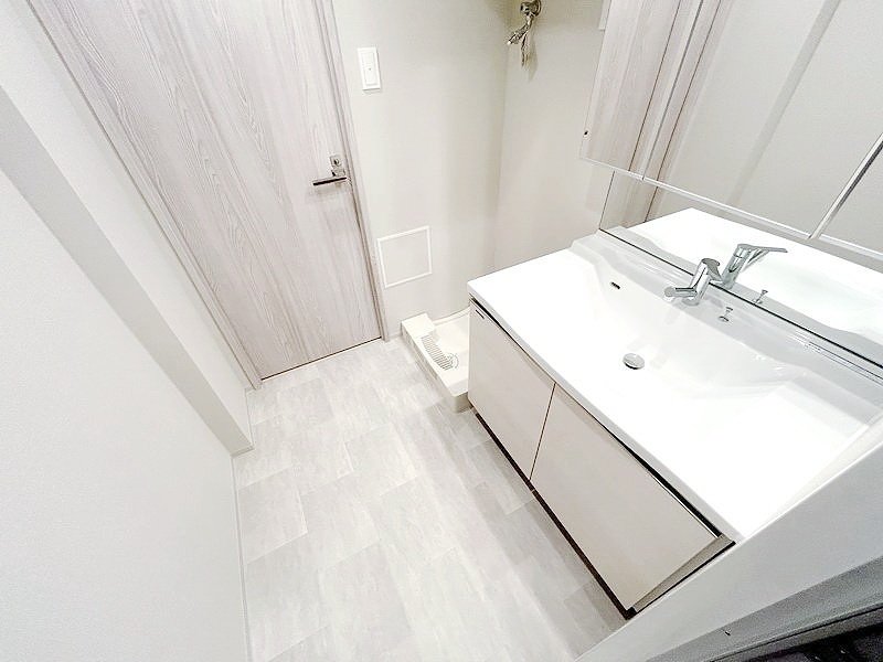 お部屋探しは株式会社 タウンハウジング までお気軽にお問合せ下さい。
クレジットカード決済・首都圏を中心直営143店舗 仲介件数全国2位の豊富な実績!諸費用・審査等・何でもご相談下さい。