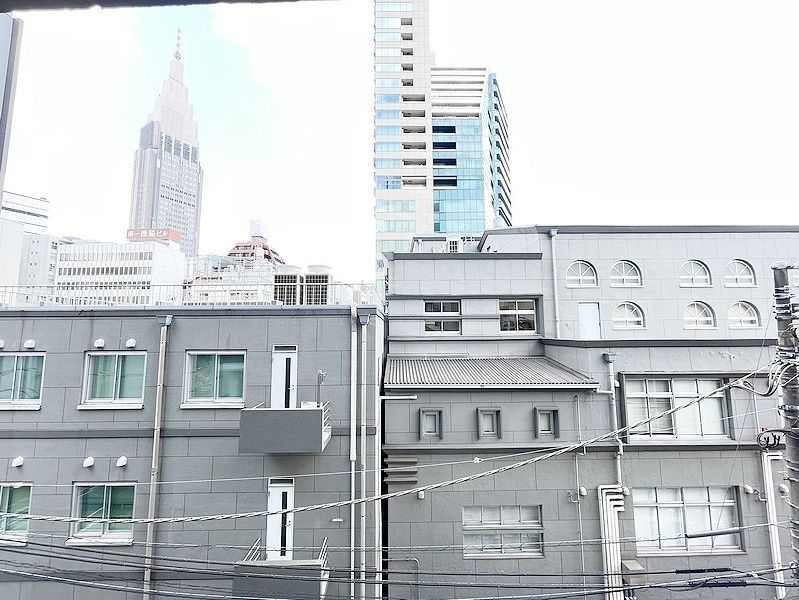 タウンハウジングレジデンス事業部 恵比寿店・赤坂店までお問合せ下さい。