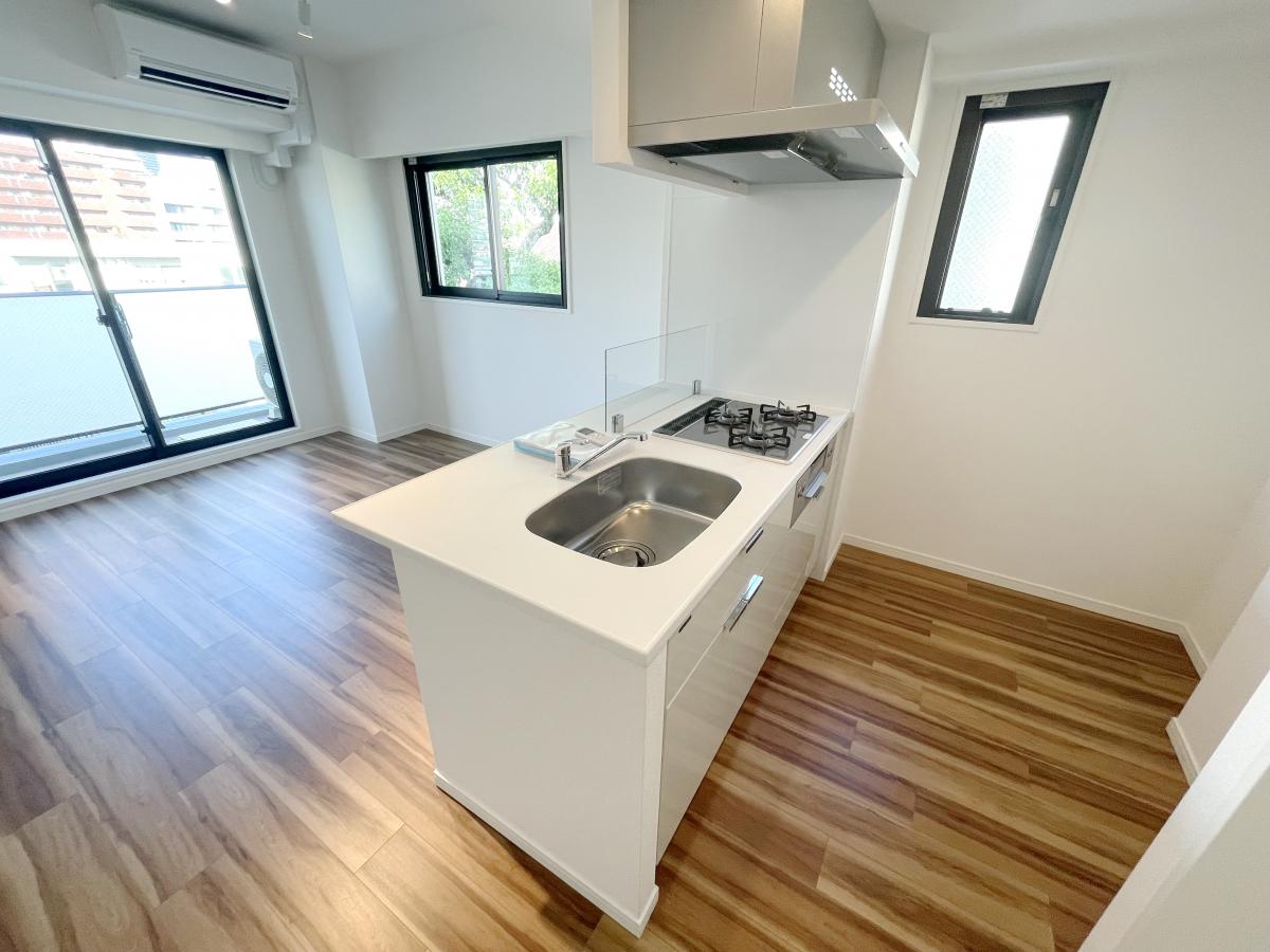 お部屋探しは株式会社 タウンハウジング までお気軽にお問合せ下さい。
クレジットカード決済・首都圏を中心直営143店舗 仲介件数全国2位の豊富な実績!諸費用・審査等・何でもご相談下さい。