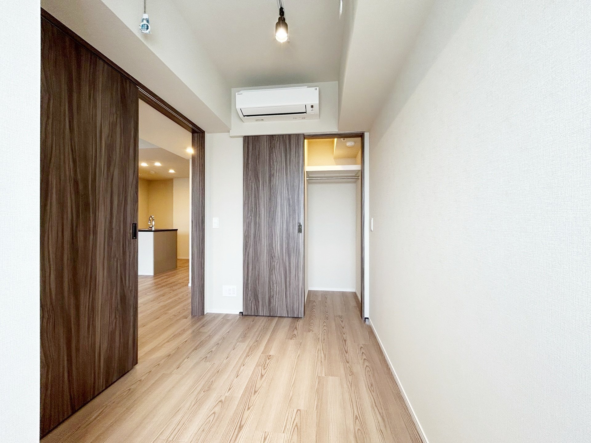 お部屋探しは株式会社 タウンハウジング までお気軽にお問合せ下さい。
クレジットカード決済・首都圏を中心直営143店舗 仲介件数全国2位の豊富な実績!諸費用・審査等・何でもご相談下さい。