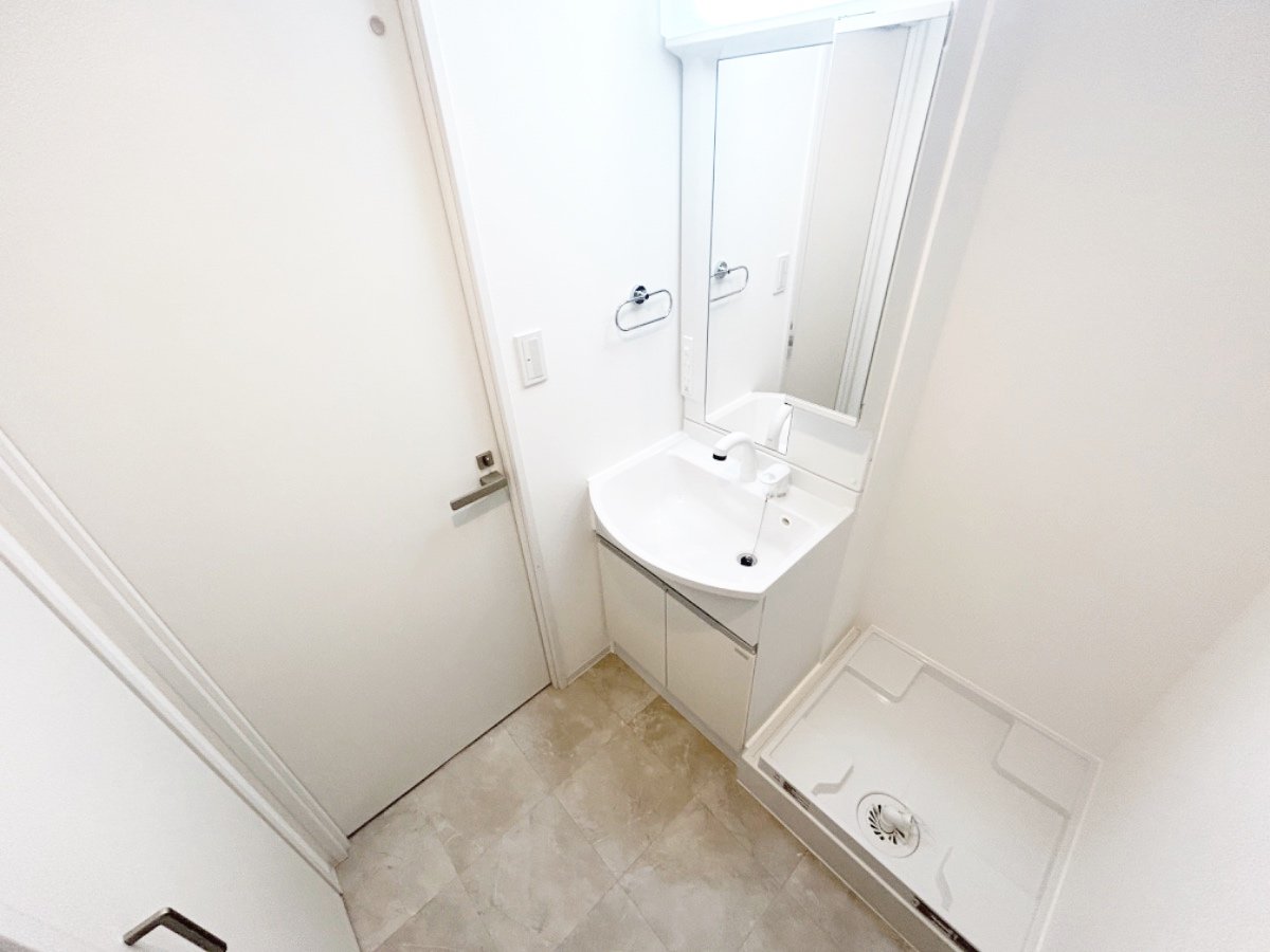 お部屋探しは株式会社 タウンハウジング までお気軽にお問合せ下さい。
クレジットカード決済・首都圏を中心直営143店舗 仲介件数全国2位の豊富な実績!諸費用・審査等・何でもご相談下さい。