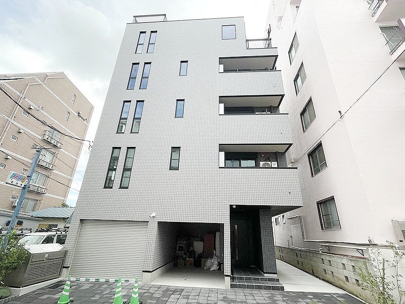 お部屋探しは株式会社 タウンハウジング までお気軽にお問合せ下さい。
クレジットカード決済・首都圏を中心直営143店舗 仲介件数全国2位の豊富な実績!諸費用・審査等・何でもご相談下さい。