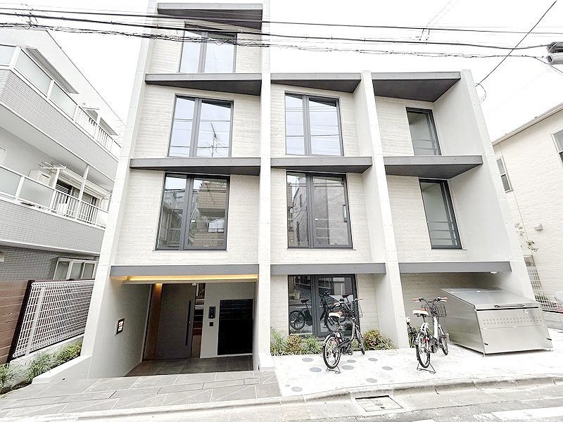 お部屋探しは株式会社 タウンハウジング までお気軽にお問合せ下さい。
クレジットカード決済・首都圏を中心直営143店舗 仲介件数全国2位の豊富な実績!諸費用・審査等・何でもご相談下さい。