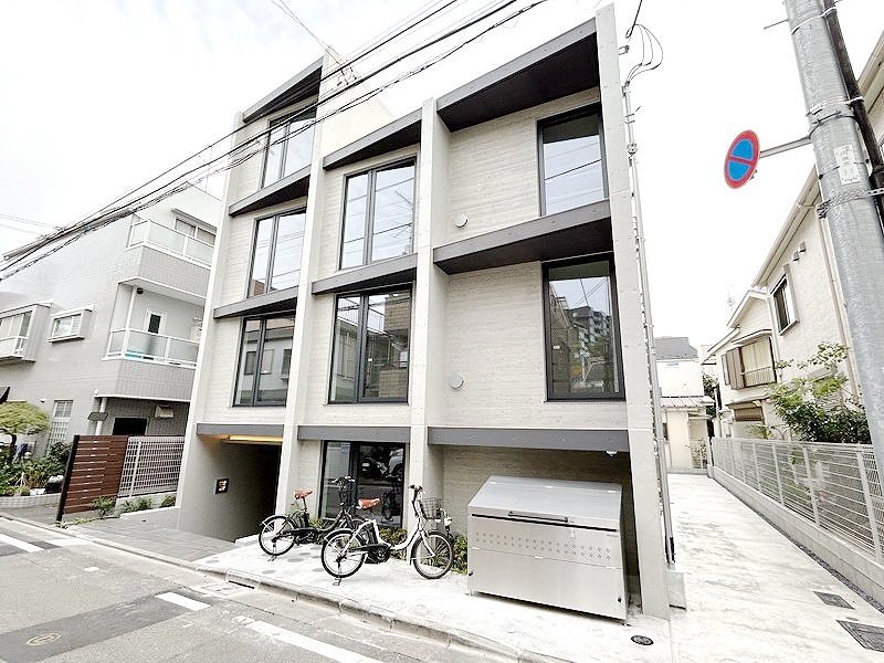 お部屋探しは株式会社 タウンハウジング までお気軽にお問合せ下さい。
クレジットカード決済・首都圏を中心直営143店舗 仲介件数全国2位の豊富な実績!諸費用・審査等・何でもご相談下さい。